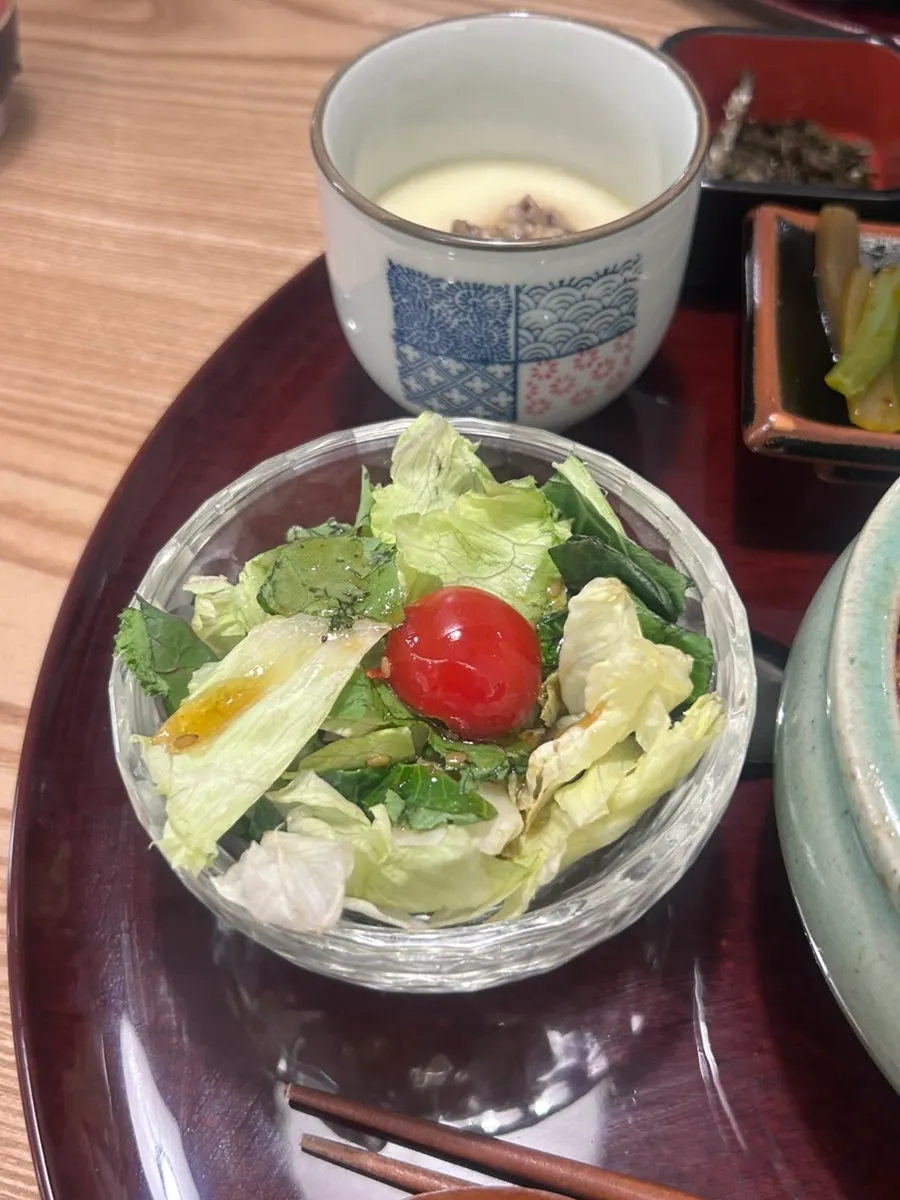 Glossy eel rice bowl