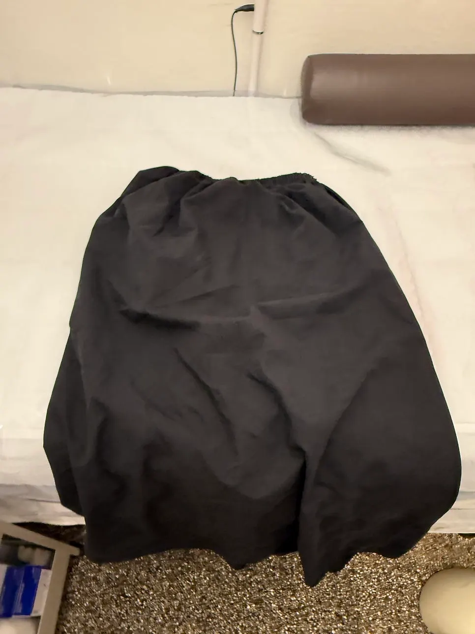 상담과 관리가 이루어지는 왁싱룸 베드
