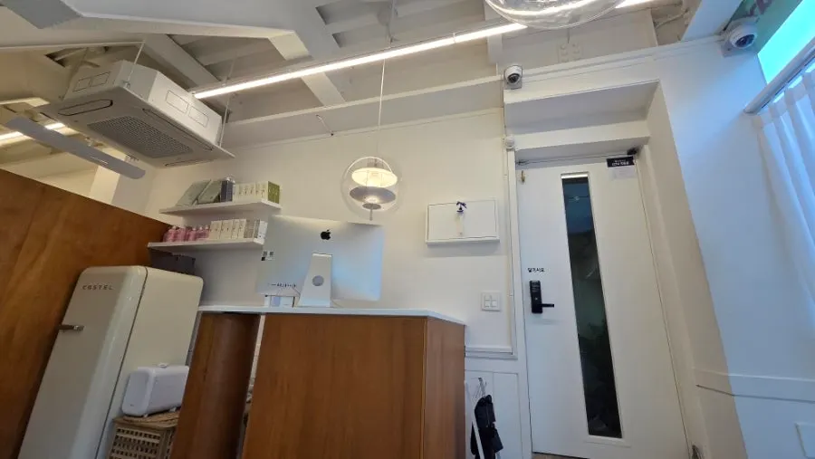Interior view of Super Waxing Gangnam