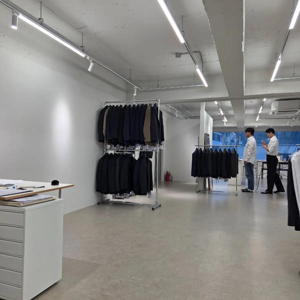 Tag Suit groom's custom wedding suit in Gangnam