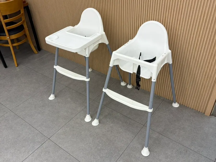 Baby chair ready at the entrance