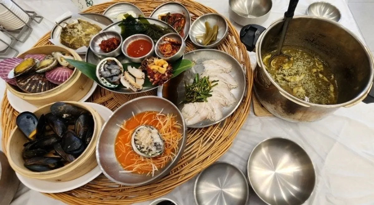 압력솥 채로 나온 강릉전복해녀마을 전복죽