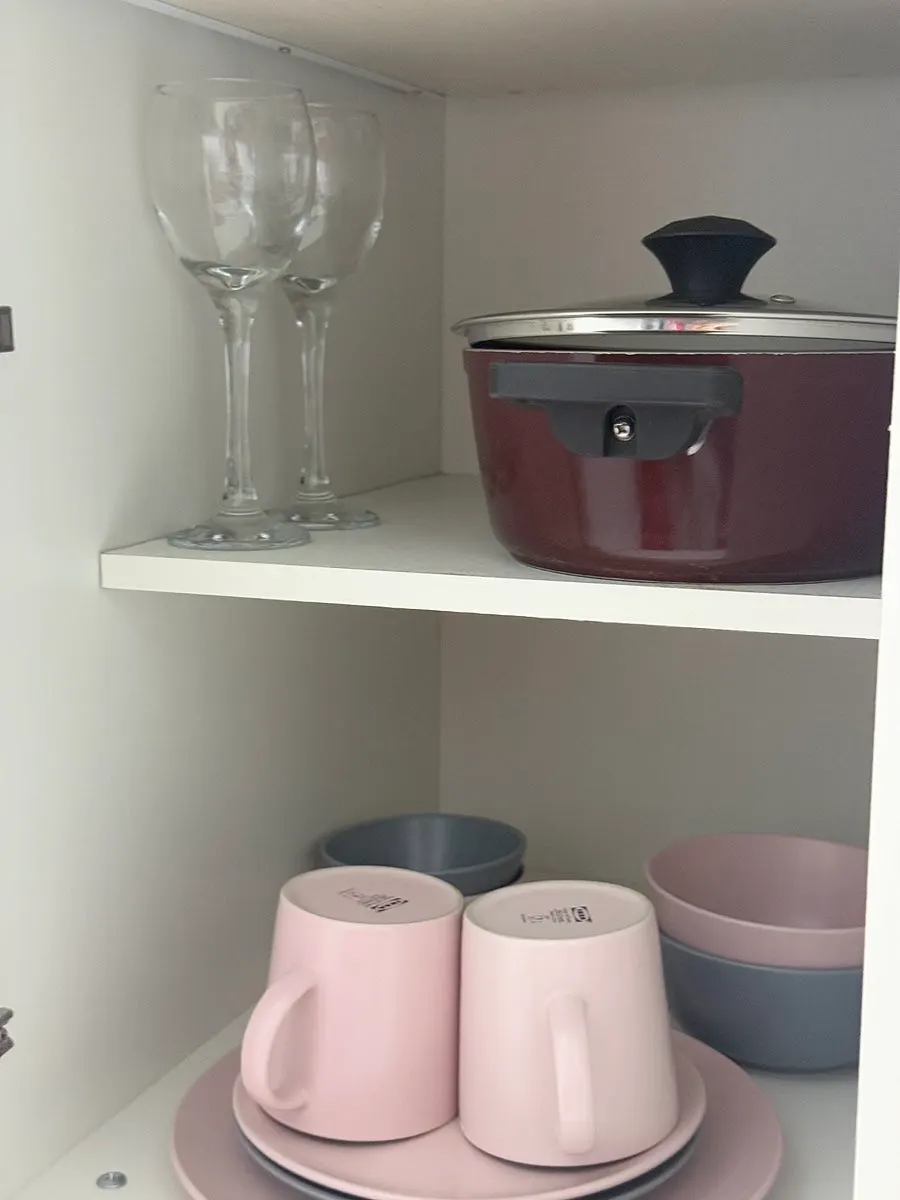 Kitchen space in Room 401 where simple cooking is possible