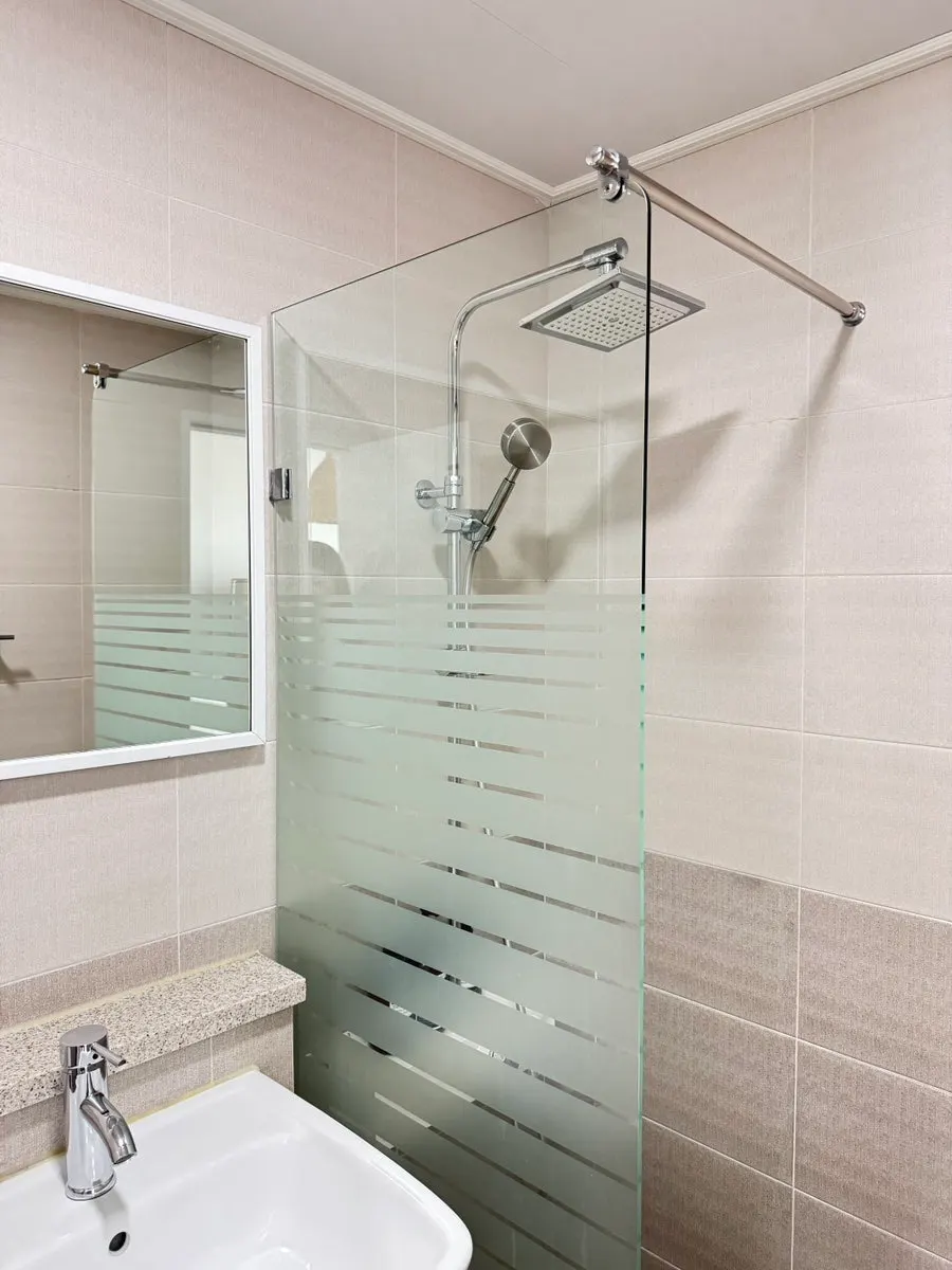 The spa area in Room 401 at Your Anmok