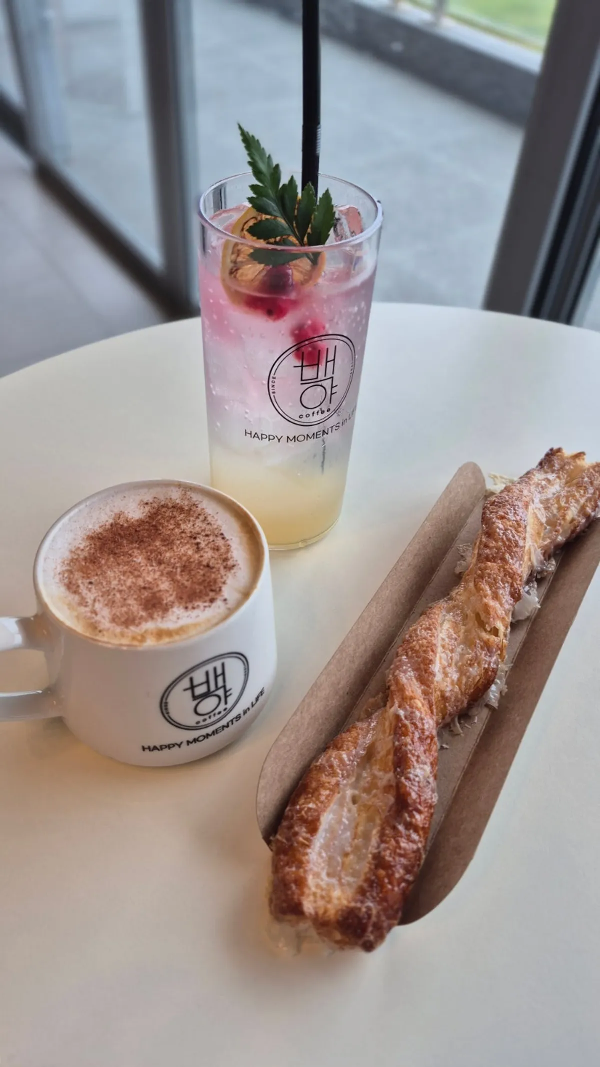 Baegya Coffee's large ocean-view café in front of Sacheonjin Beach, Gangneung