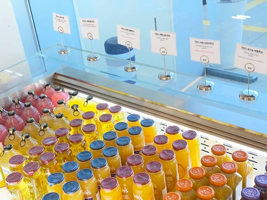 Fridge with bottled drinks for takeout