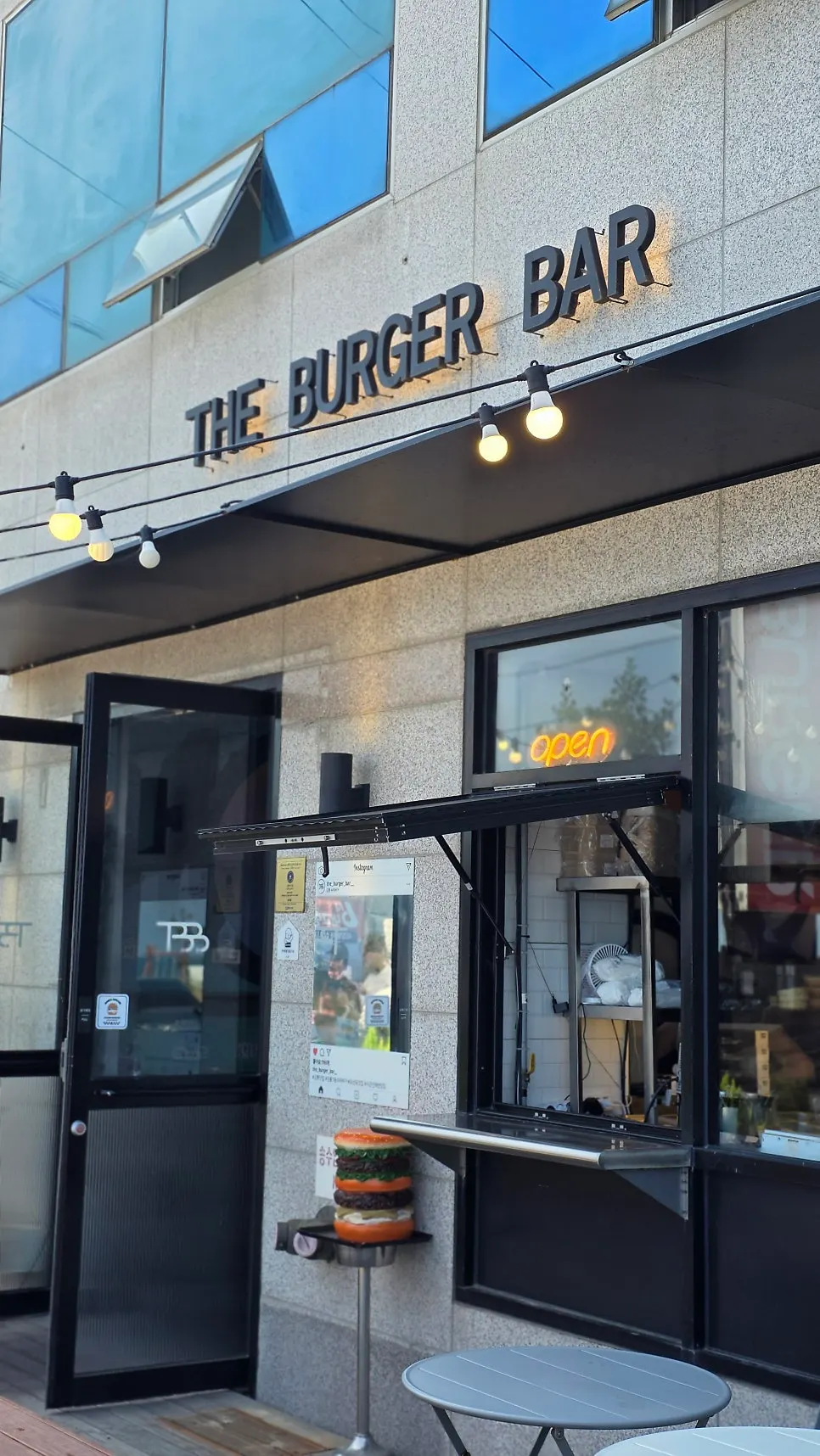 Burger Bar's clean exterior