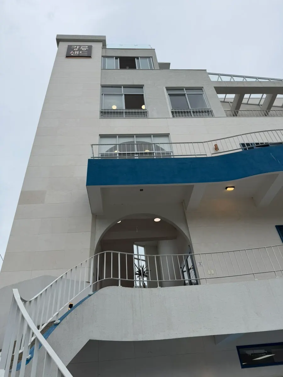 Entrance at Gangneung Sand Main Branch