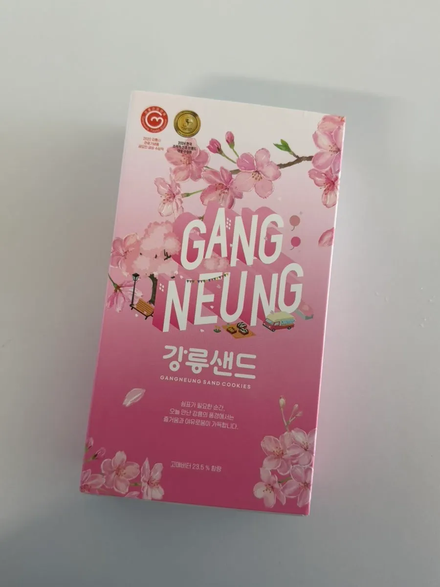 Gangneung Sand enjoyed at a home café