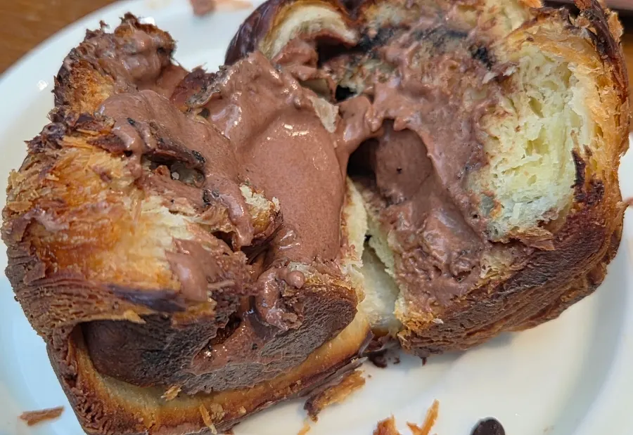 Chocolate cruffin and a sensory experience