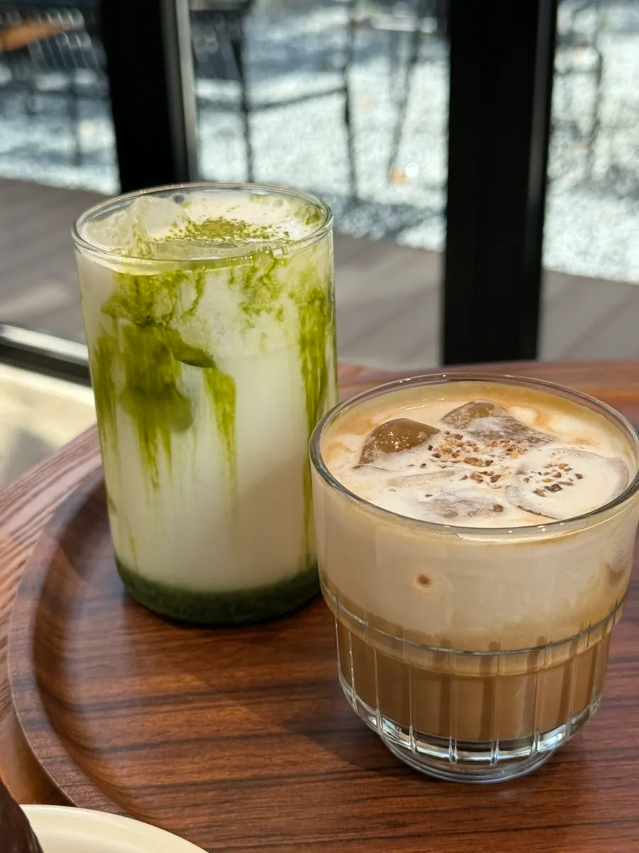 Closing shot of Coffee Dripper's atmosphere
