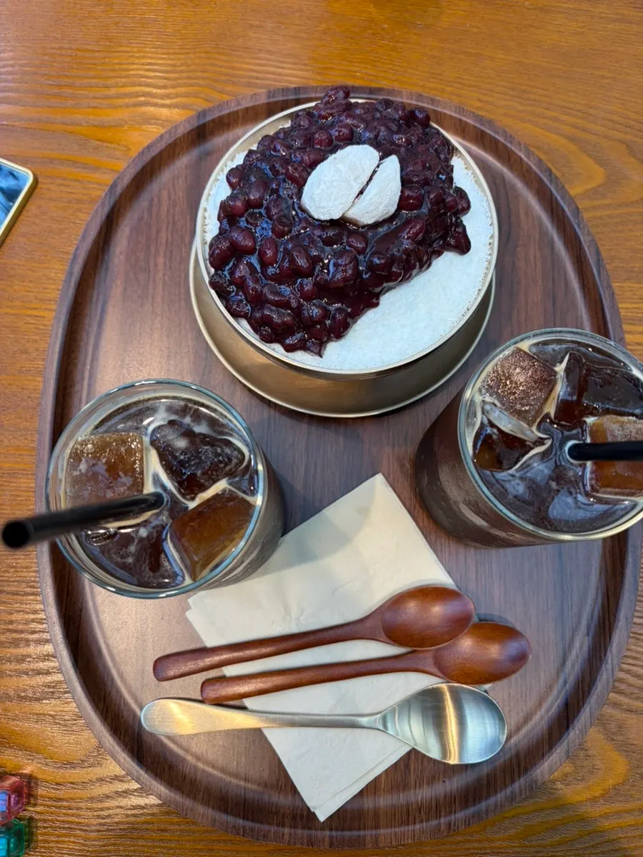 커피드립퍼 드리퍼 수제 팥빙수와 아메리카노
