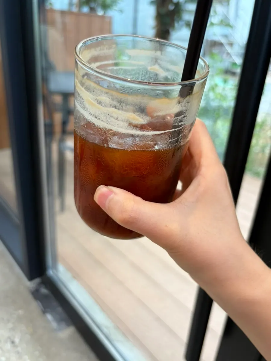 로스터리 카페 커피드립퍼 아메리카노 한 잔
