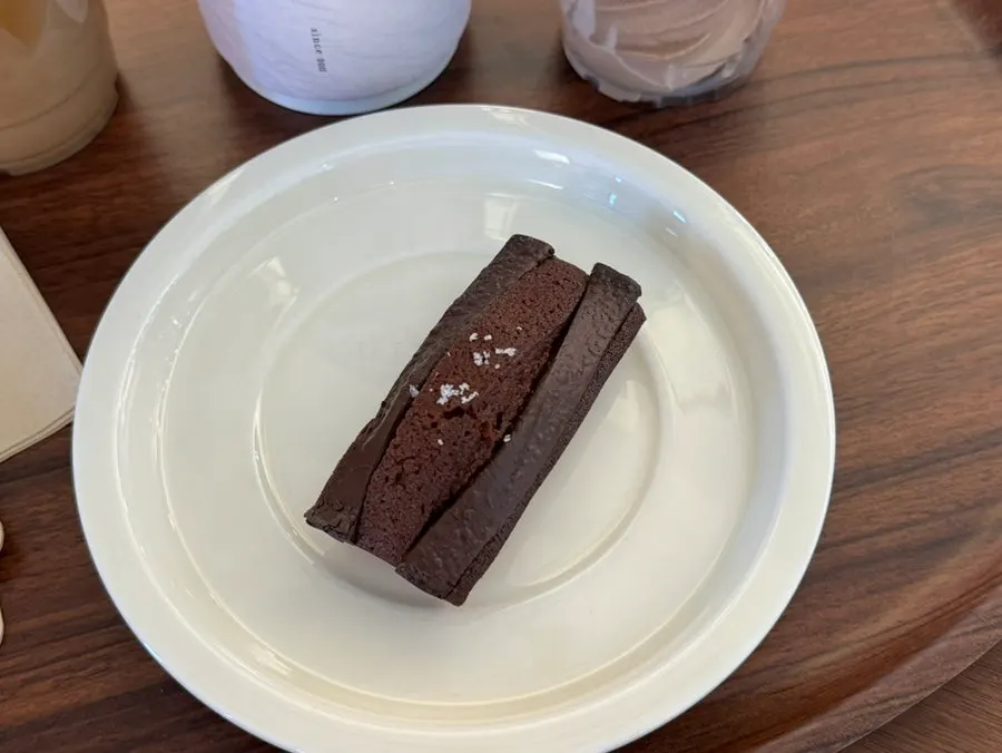 Valrhona chocolate financier dessert