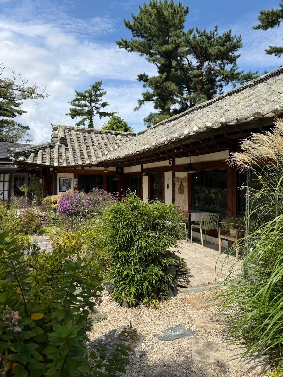 Garden walking path at Cafe Giwa