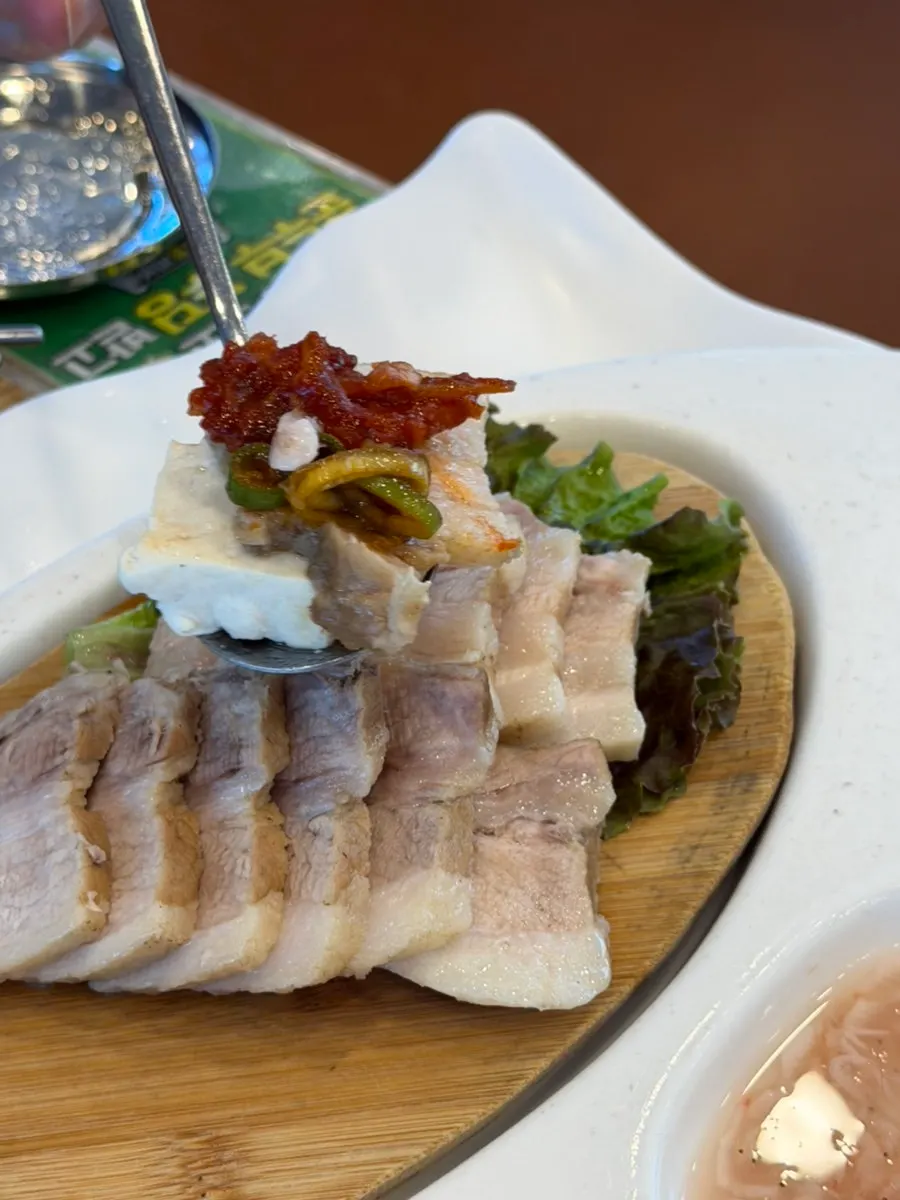 Plate of mild bossam with no gamey smell