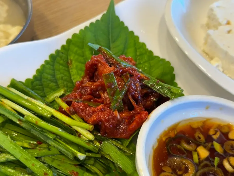 Tofu samhap wrapped with fermented fish and bossam pork