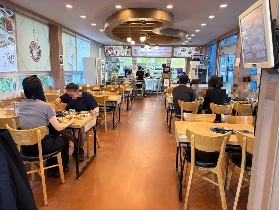 오픈 시간 도착한 정은숙초당순두부 입구