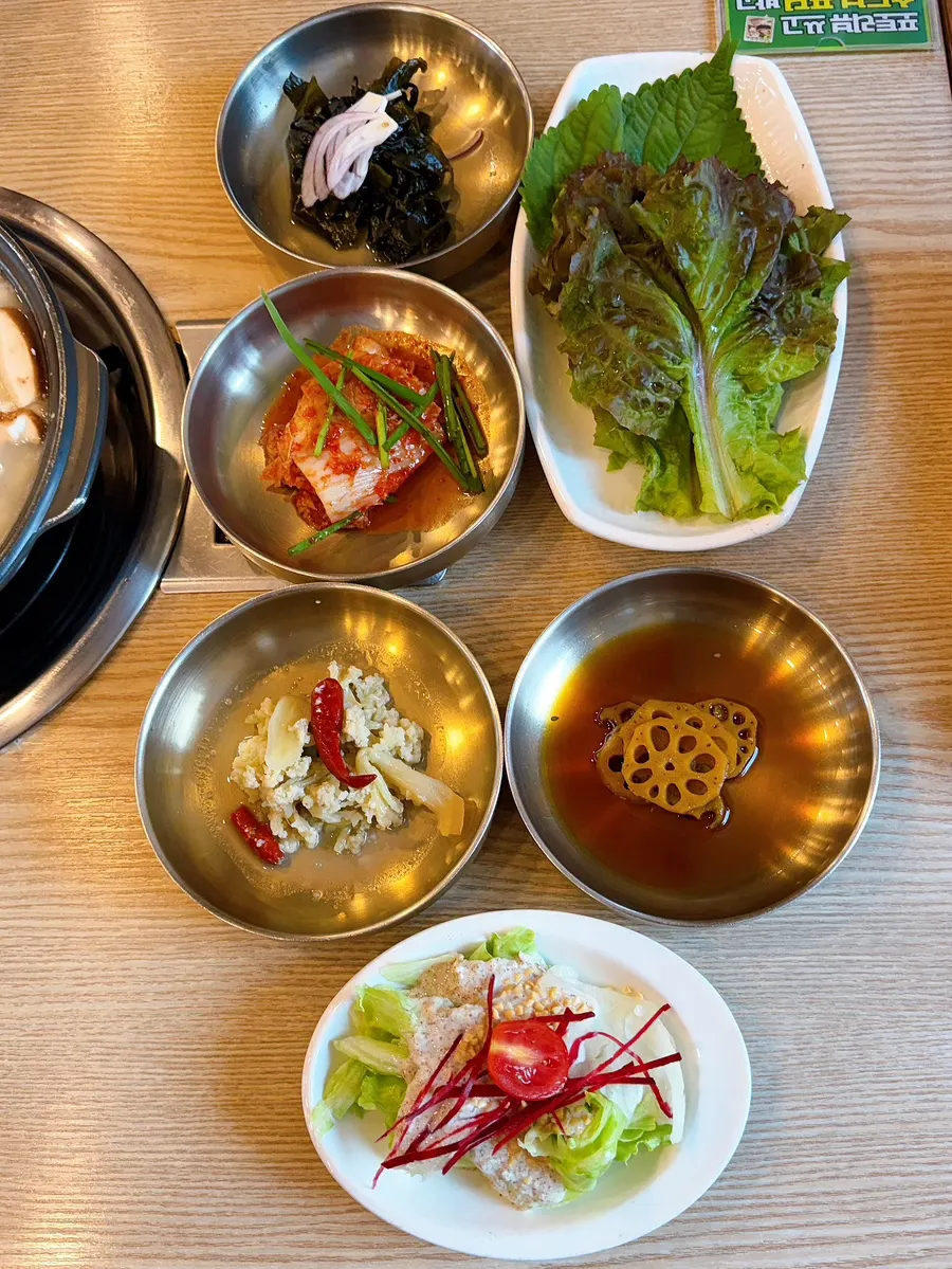 초당 명품 밥상 기본 반찬 한 상