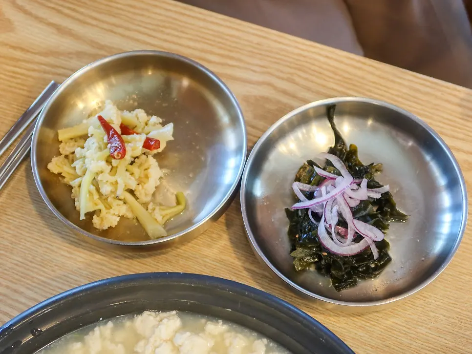 Close-up of the side dishes