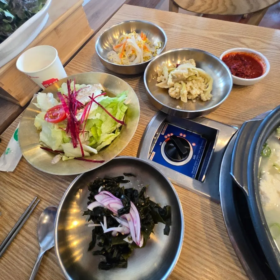 Close-up of the side dish plates