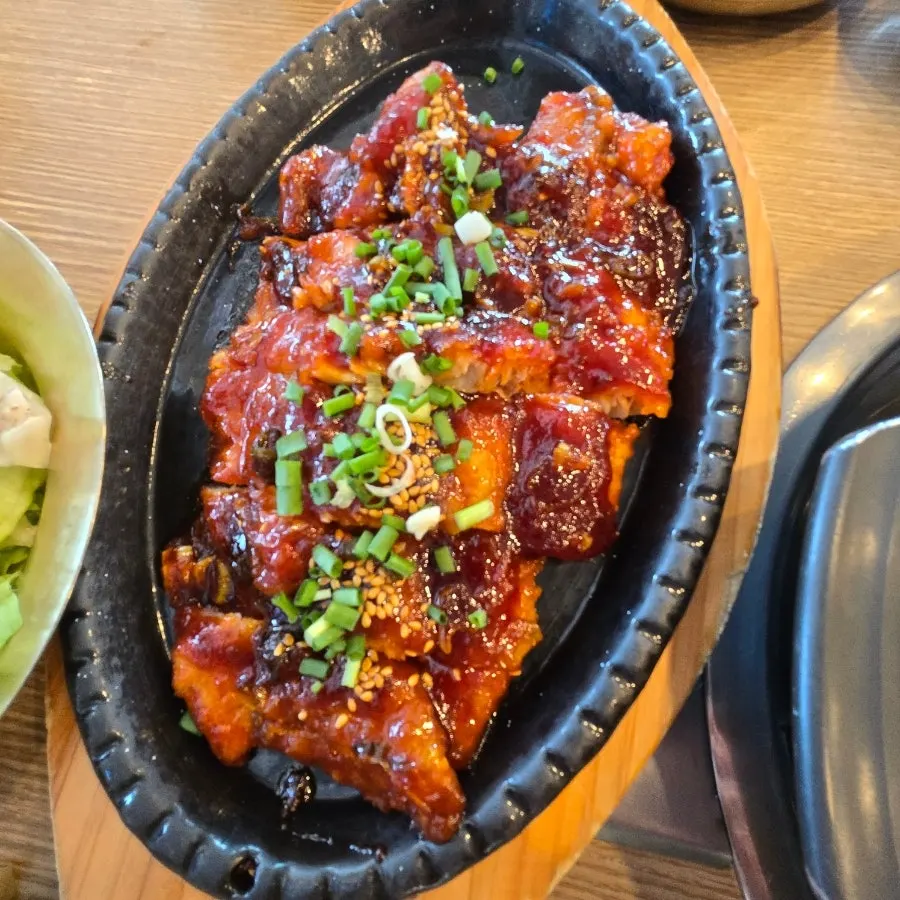Tender flaked kodari meat