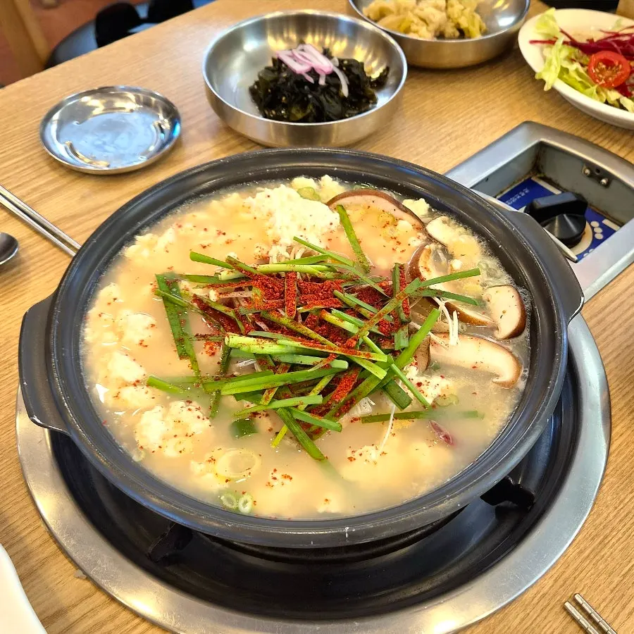 추가 가능한 샐러드 반찬