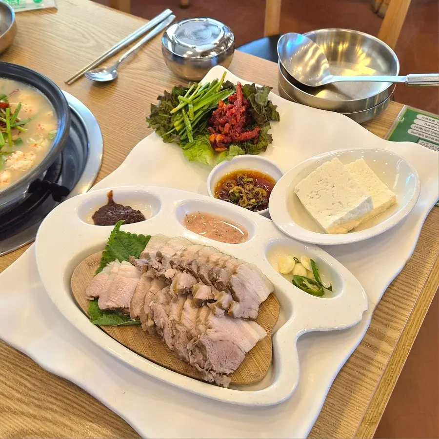 꽃게 올라간 순두부전골