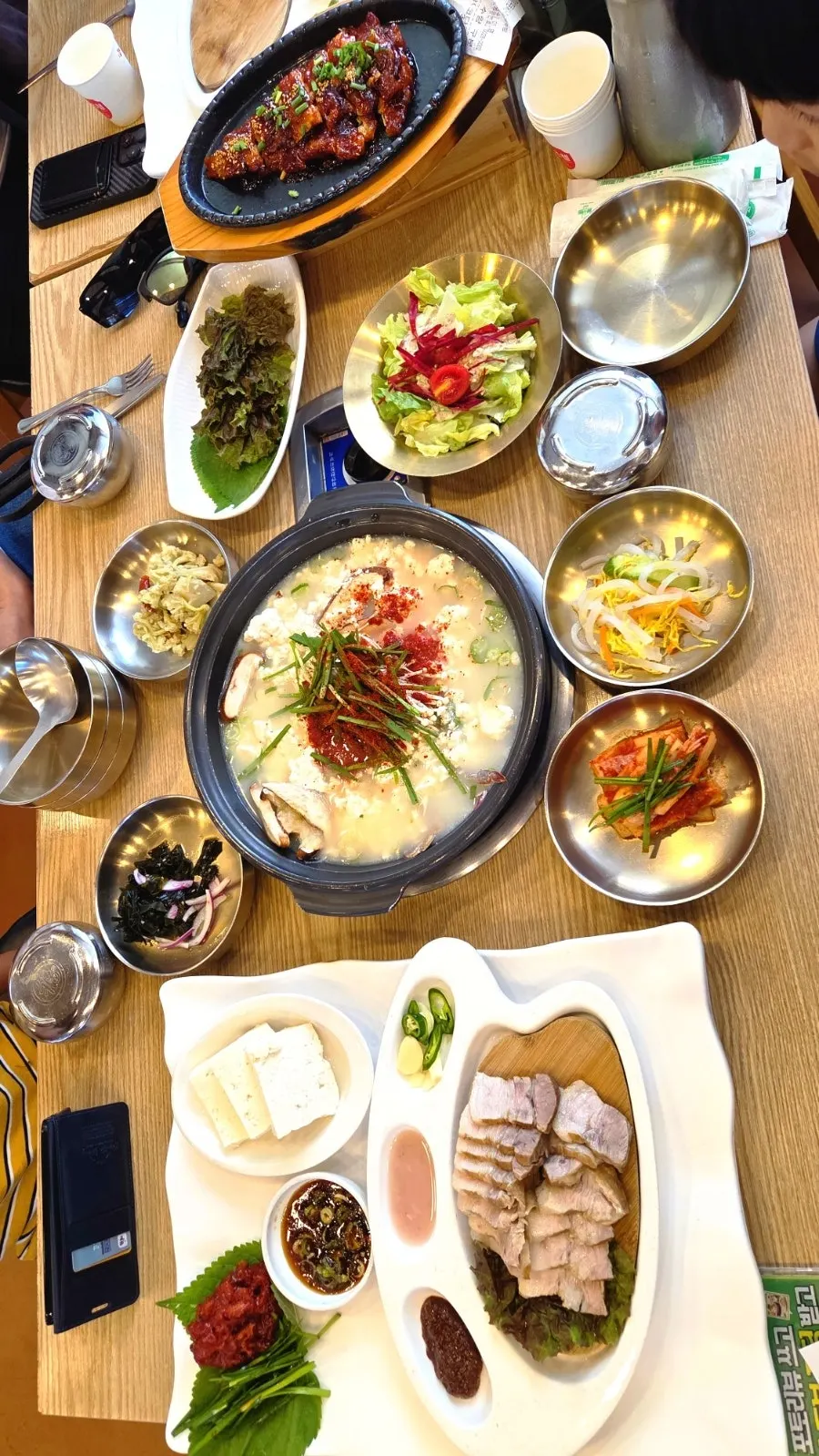 Chodang Myeongpum table set for three servings