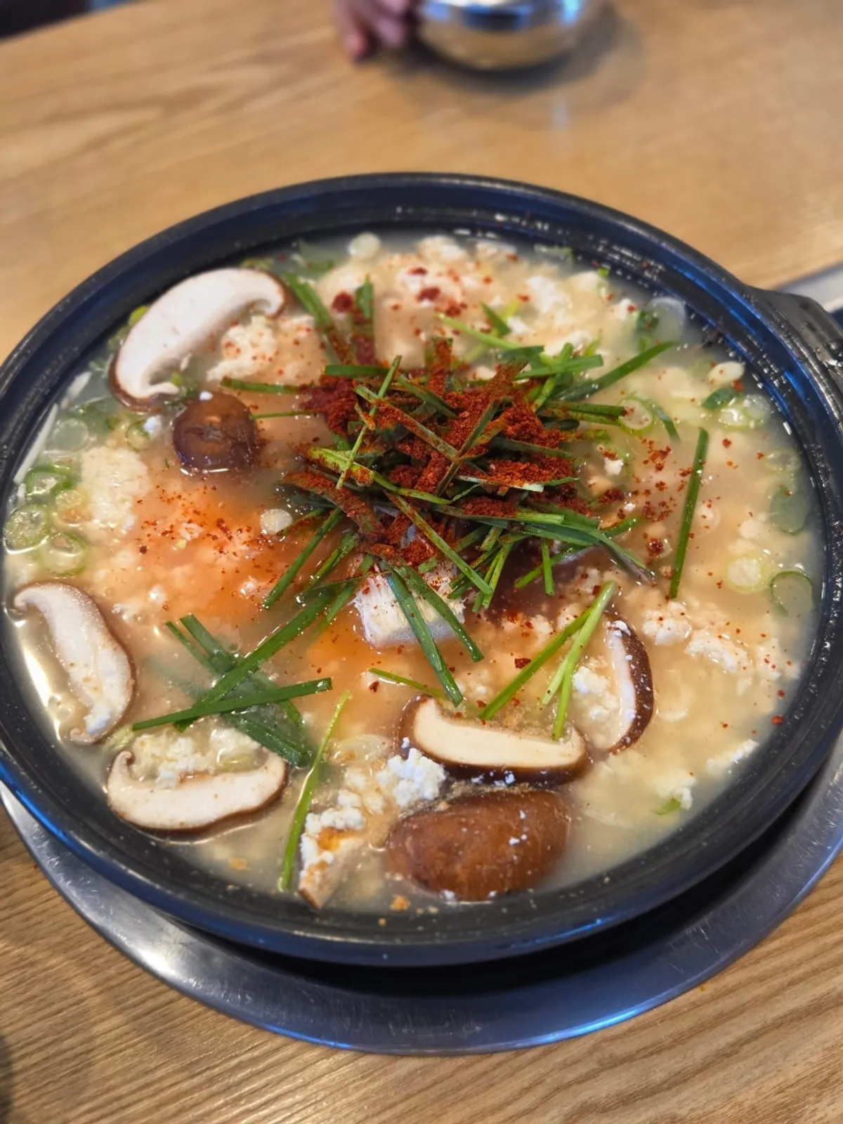 보글보글 끓는 순두부전골
