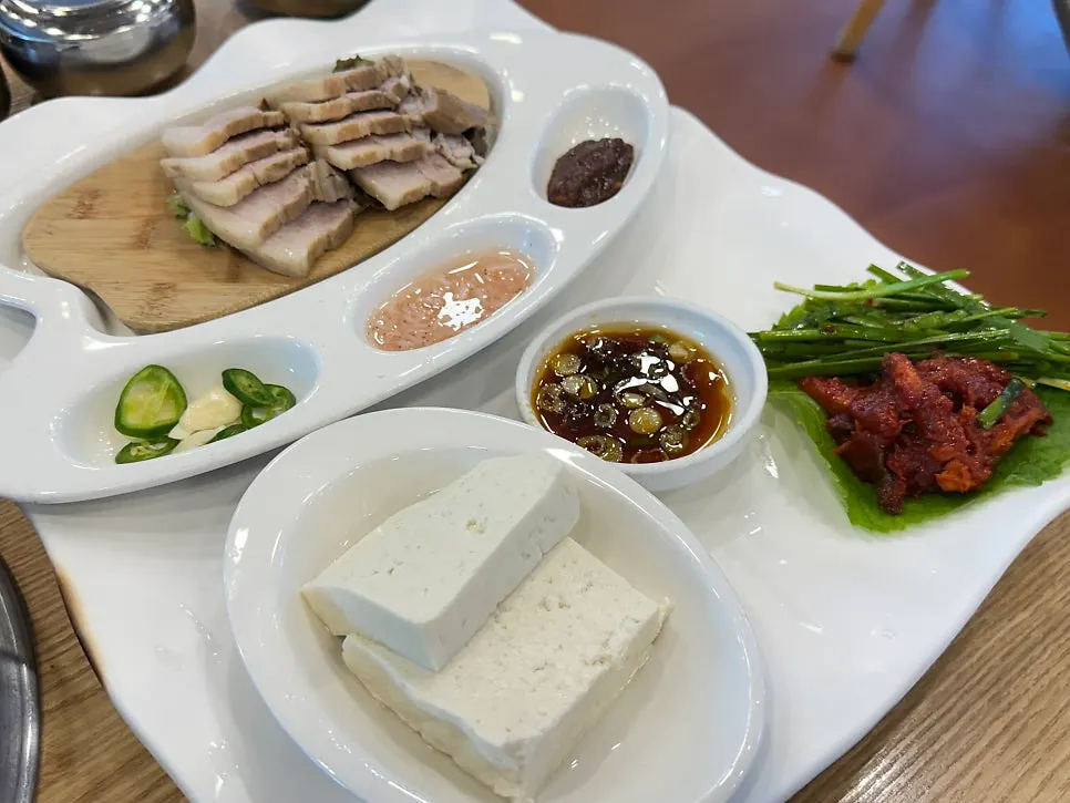 꽃게가 들어간 순두부전골 한 그릇