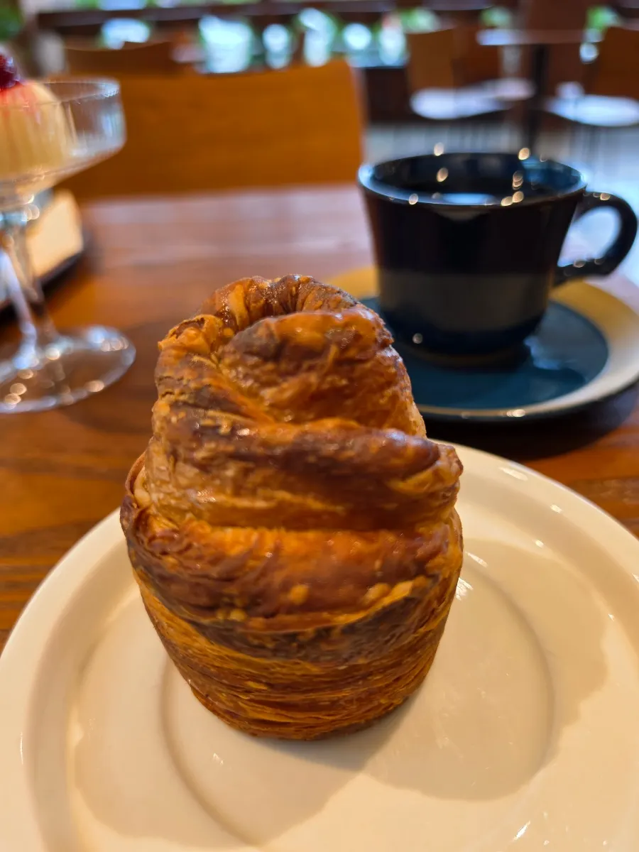 Cruffin with nutty black sesame cream