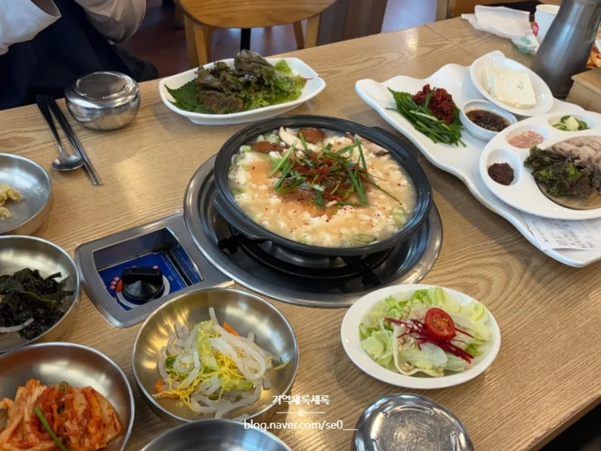 정은숙초당순두부 대표 음식 상차림