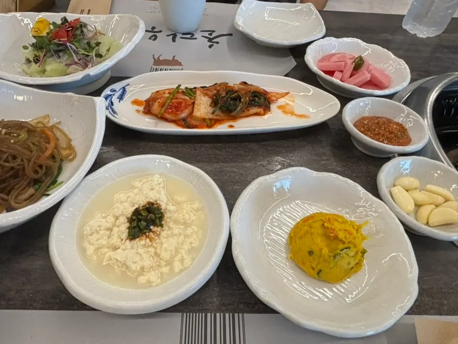 Meja Chodang Uga setelah selesai makan