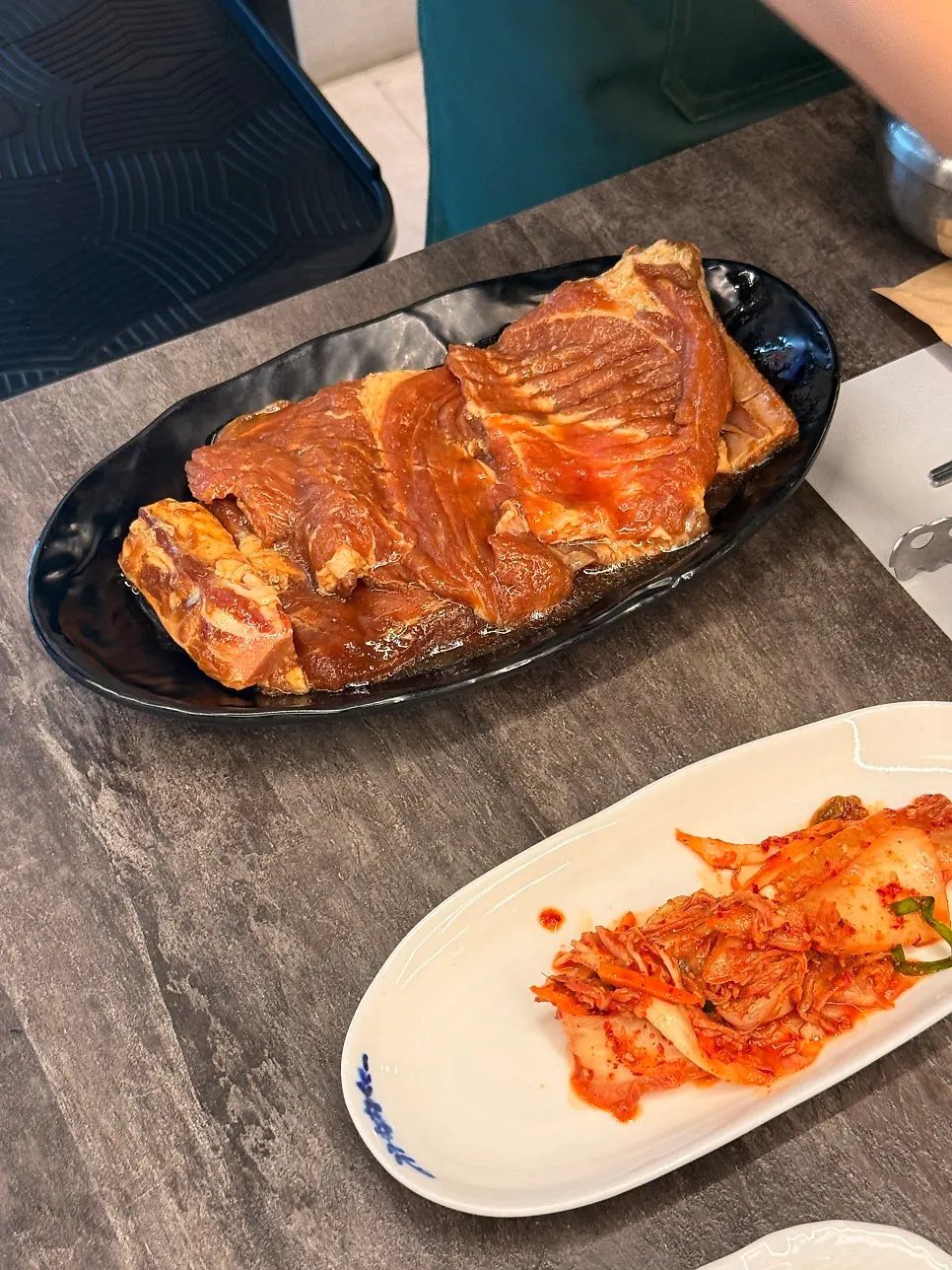 과일먹은 돼지갈비 4인분 상차림