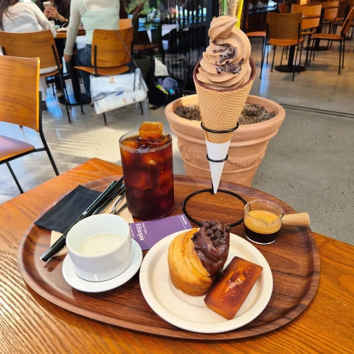 Main photo of Coffee Dripper, a roastery café in Chodang-dong, Gangneung