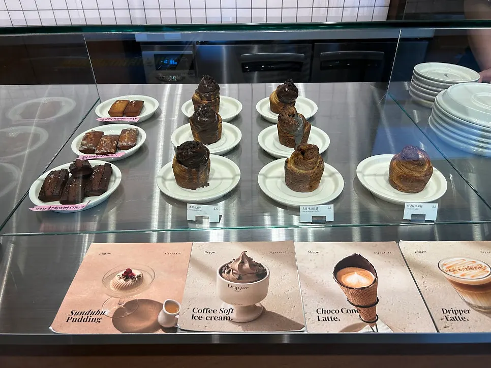 Bakery display case in front of the ordering counter