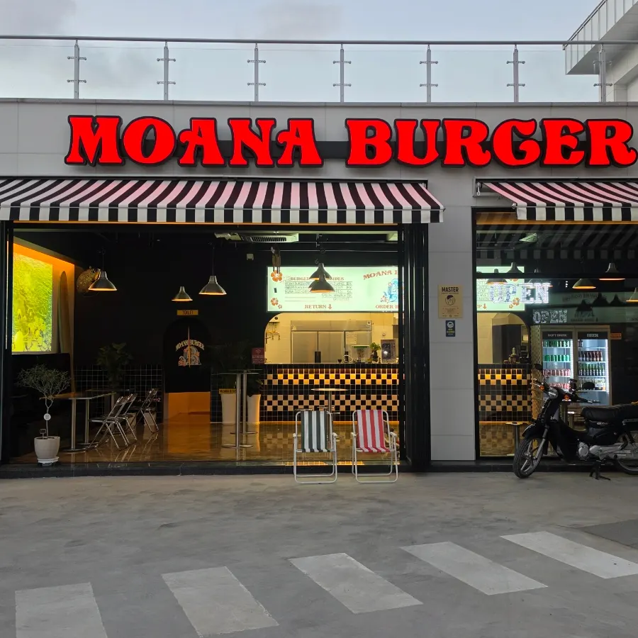 Red MOANA BURGER sign