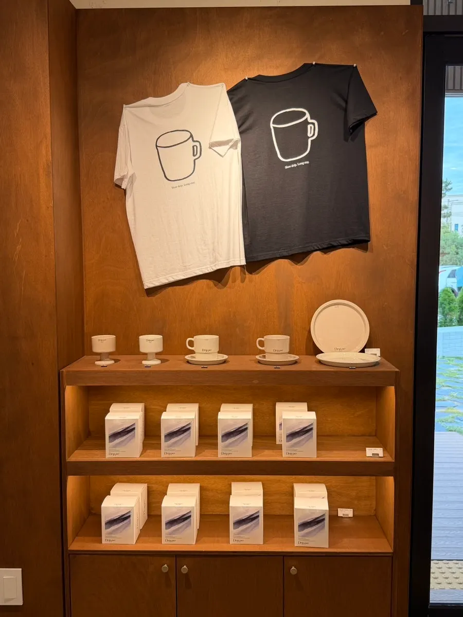 Entrance leading into Coffee Dripper