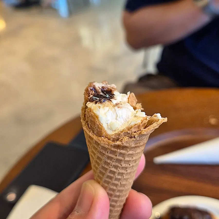 커피드립퍼 콘초코라테 클로즈업