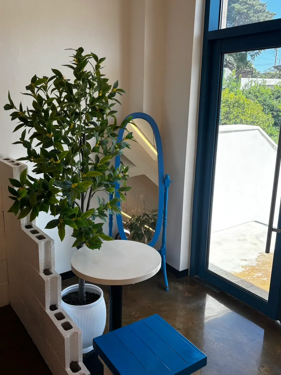 Exhibition and event space at Gangneung Sand Main Branch