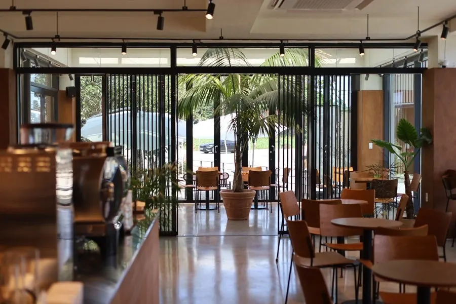 Exterior view of Coffee Dripper café on Nanseolheon-ro, Gangneung