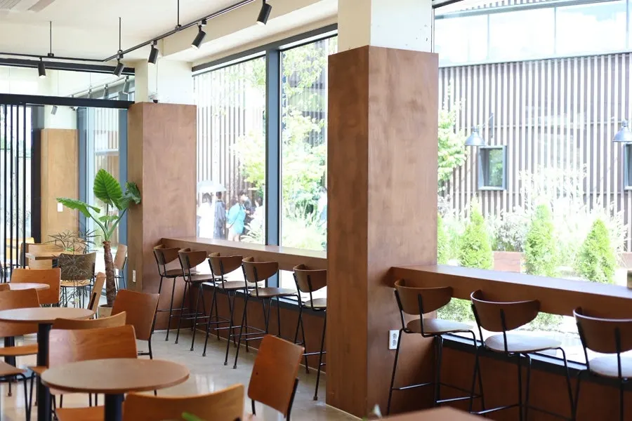 Coffee Dripper café exterior and entrance