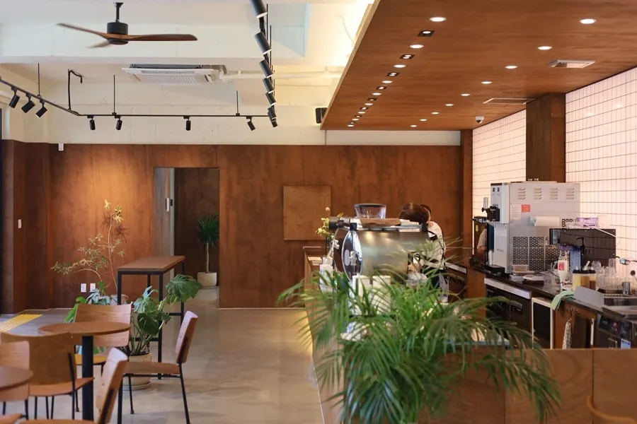 Well-spaced seating arrangement at Coffee Dripper