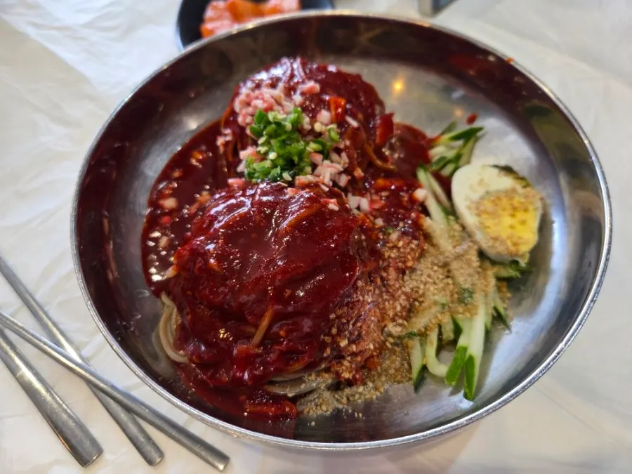 Two-person set with boiled pork