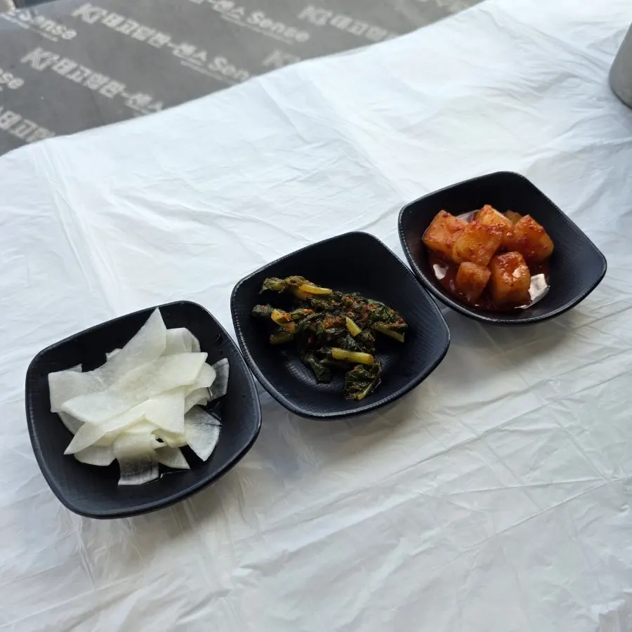 기본반찬 무절임 열무김치 깍두기