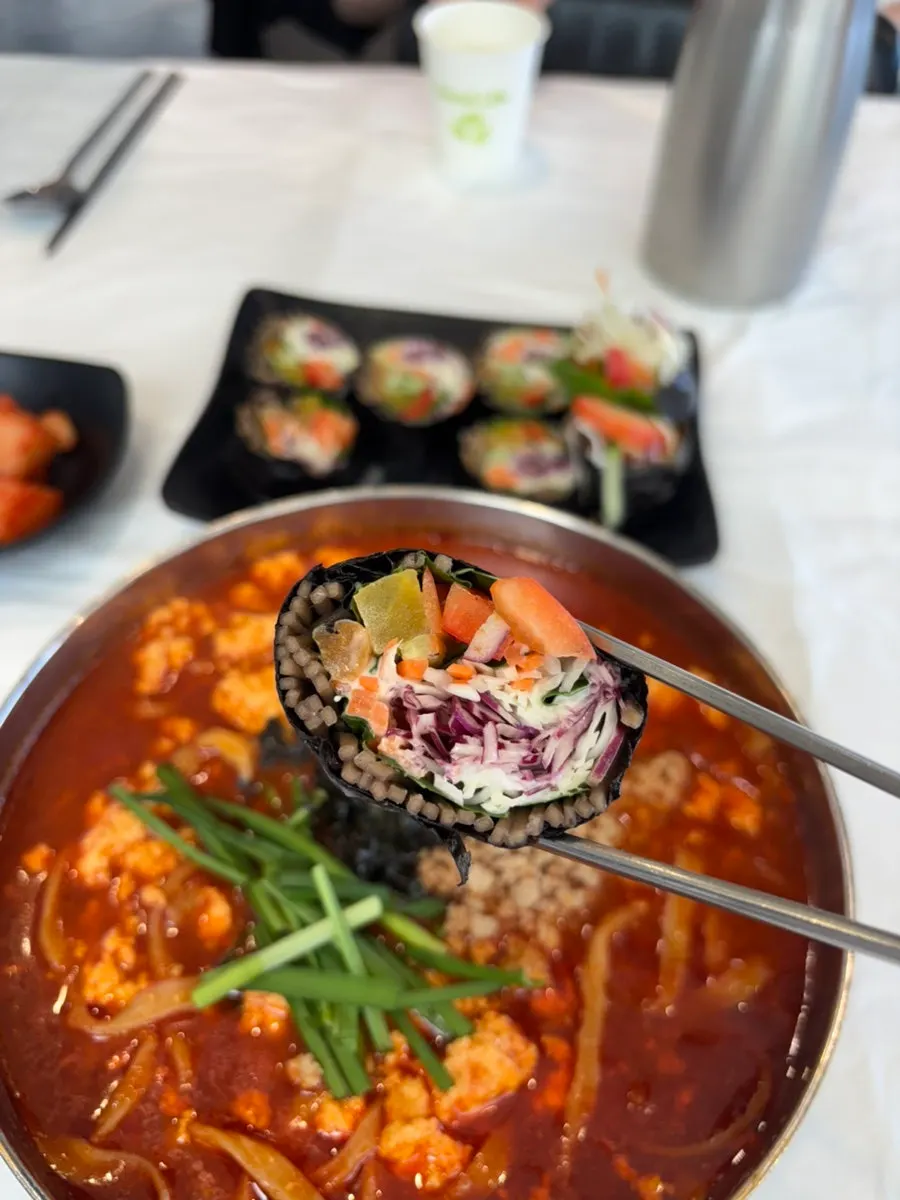 메밀 막국수 한 그릇