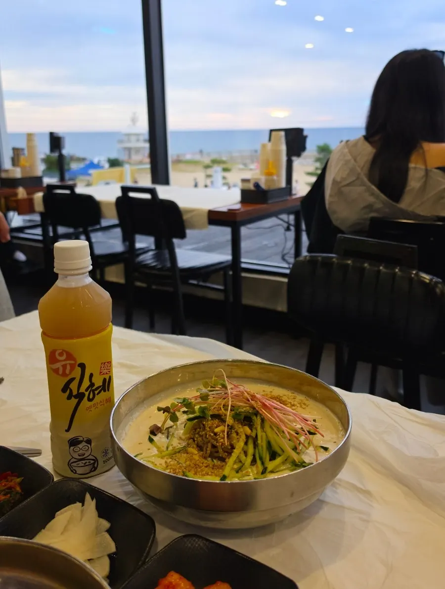 A bowl of chodang jat sundubu makguksu