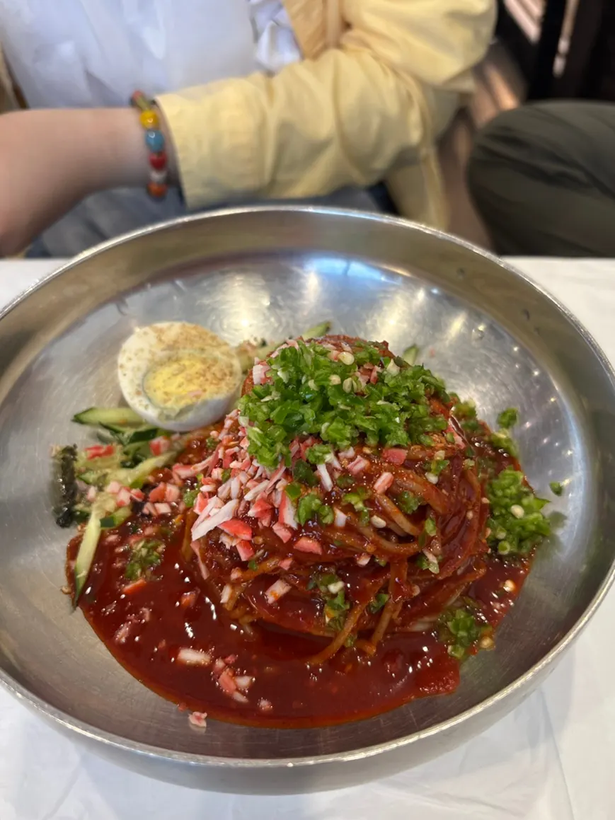 청양고추가 올라간 비빔막국수