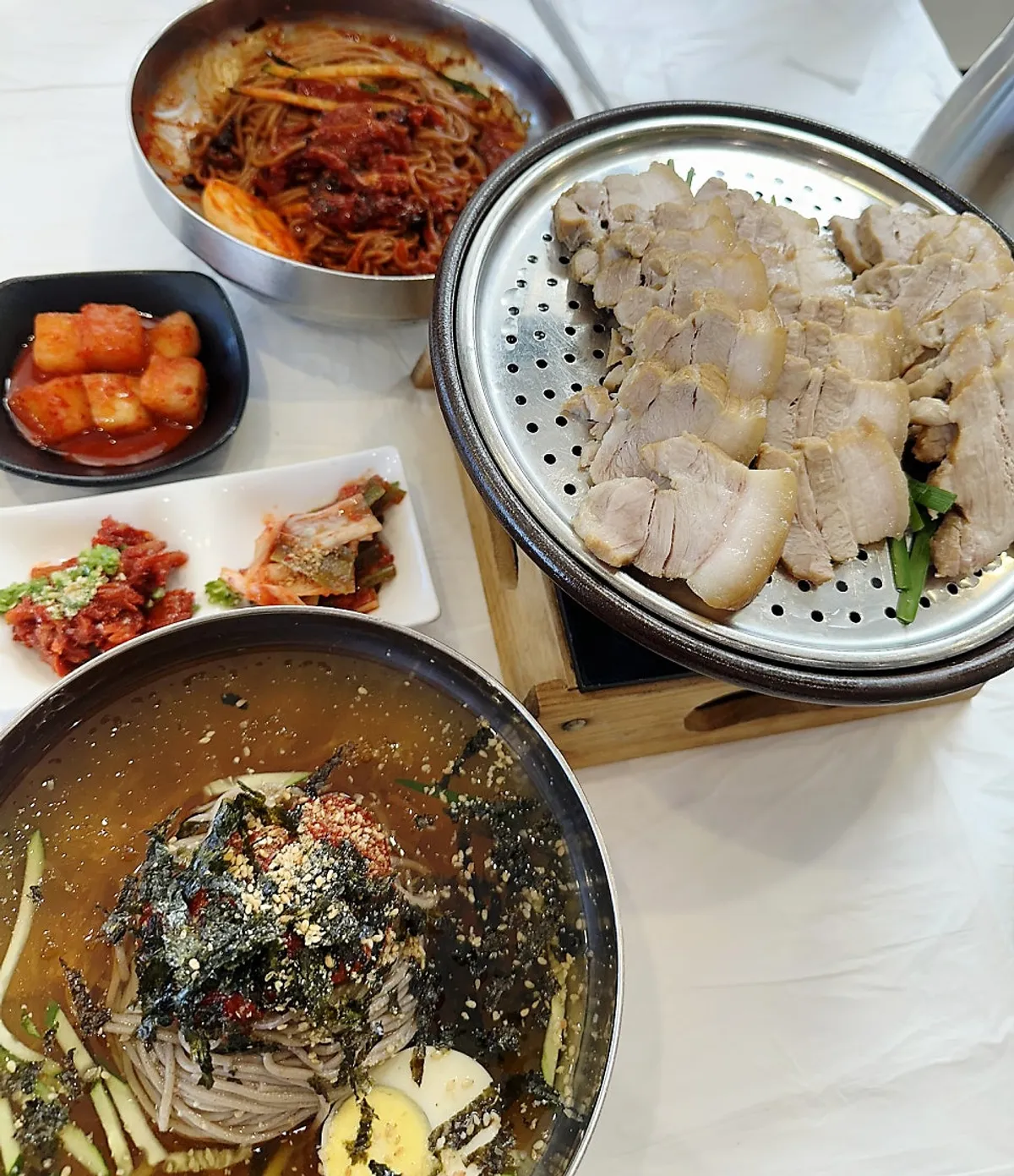 열무김치와 깍두기, 절임무 기본 반찬 한 상